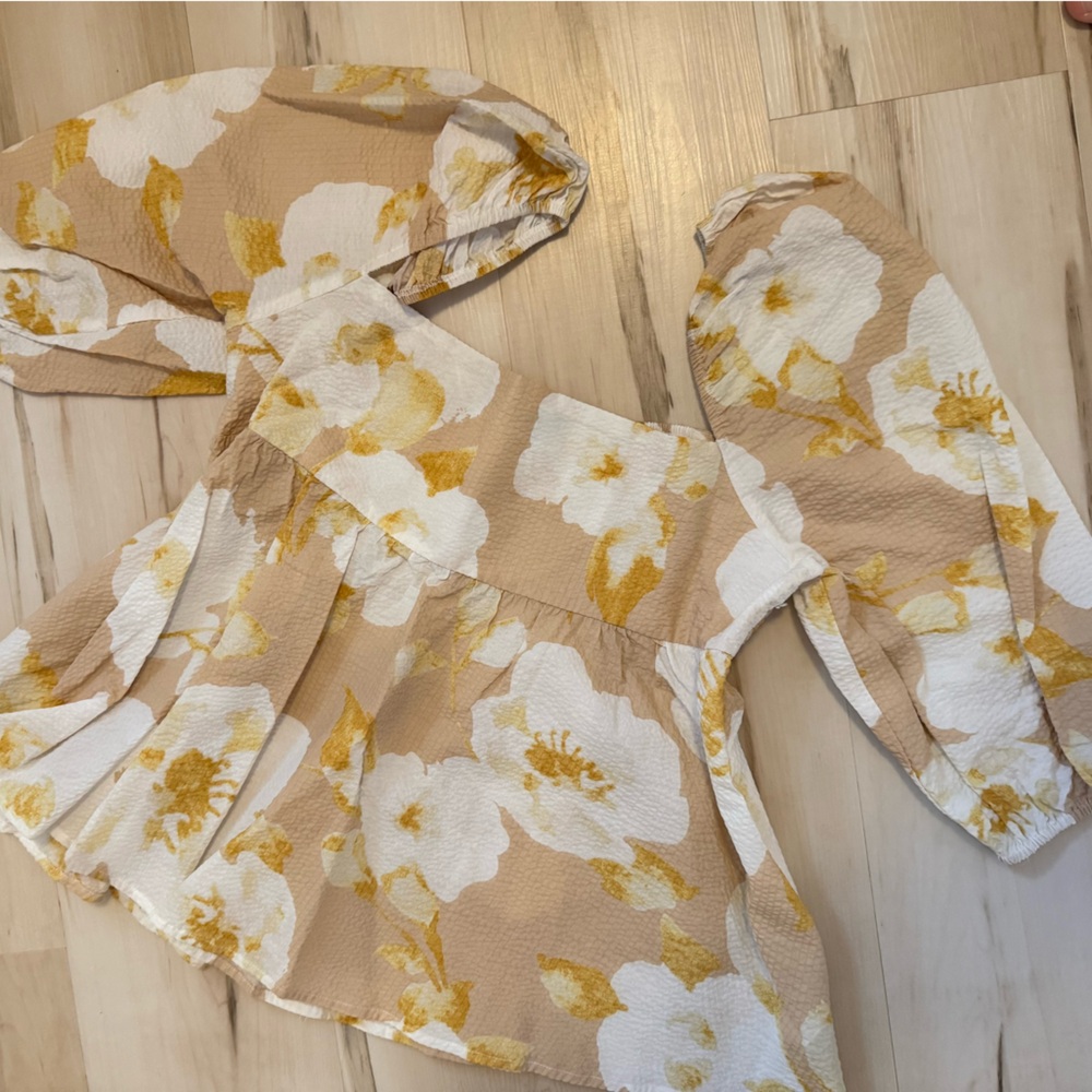 En Saison Smocked Top in Cream and Gold